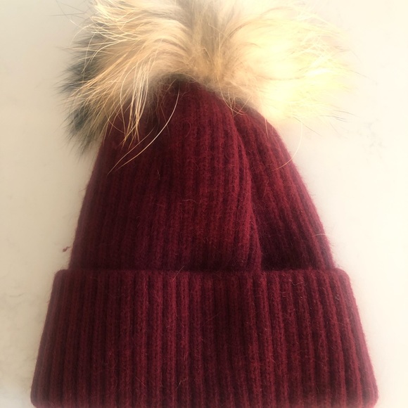 linda richards Accessories - Linda Richards maroon hat w fur pom Pom